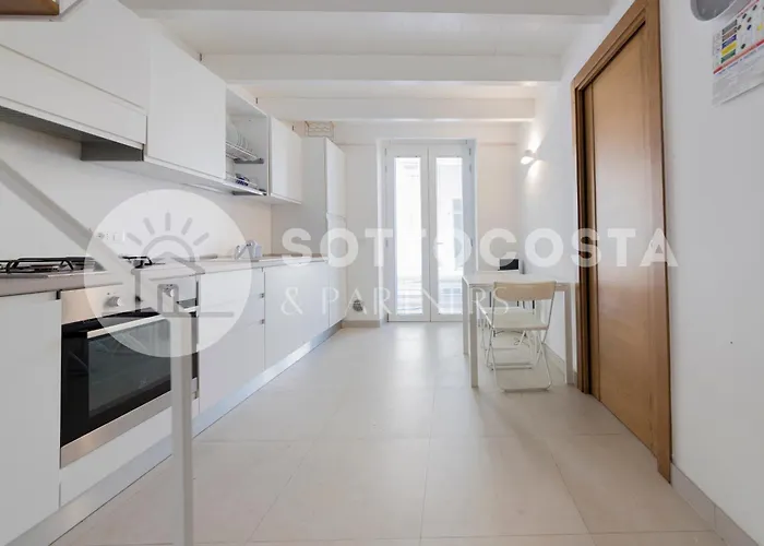 Casa Del Duca - Indipendente A Lecce
